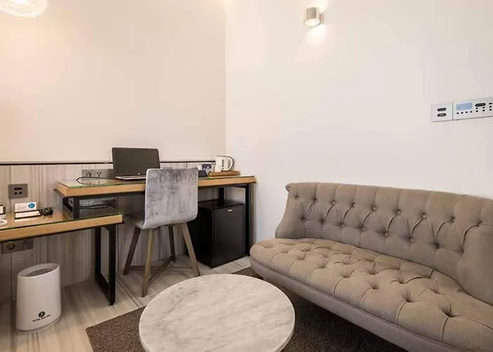 Dobong Bay204 Hotel